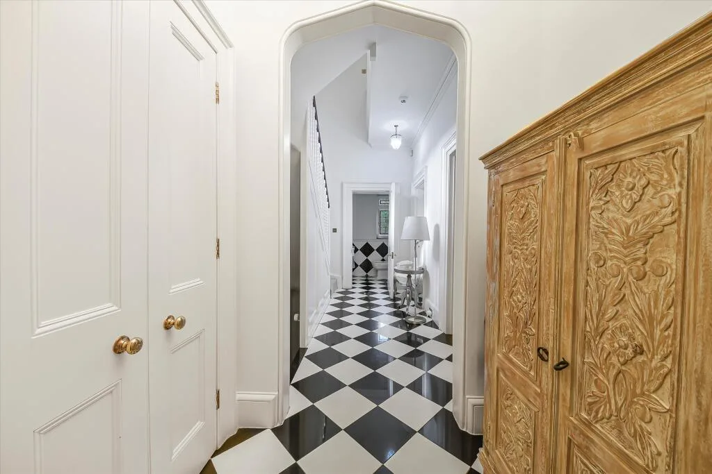4 bedroom detached house for rent