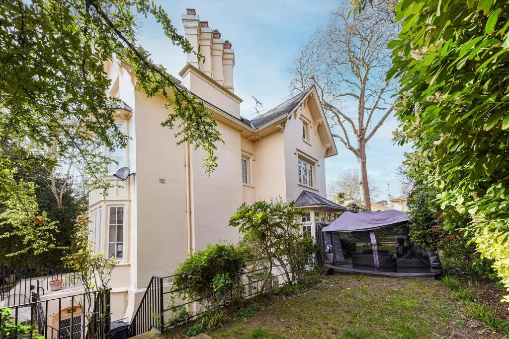 4 bedroom detached house for rent