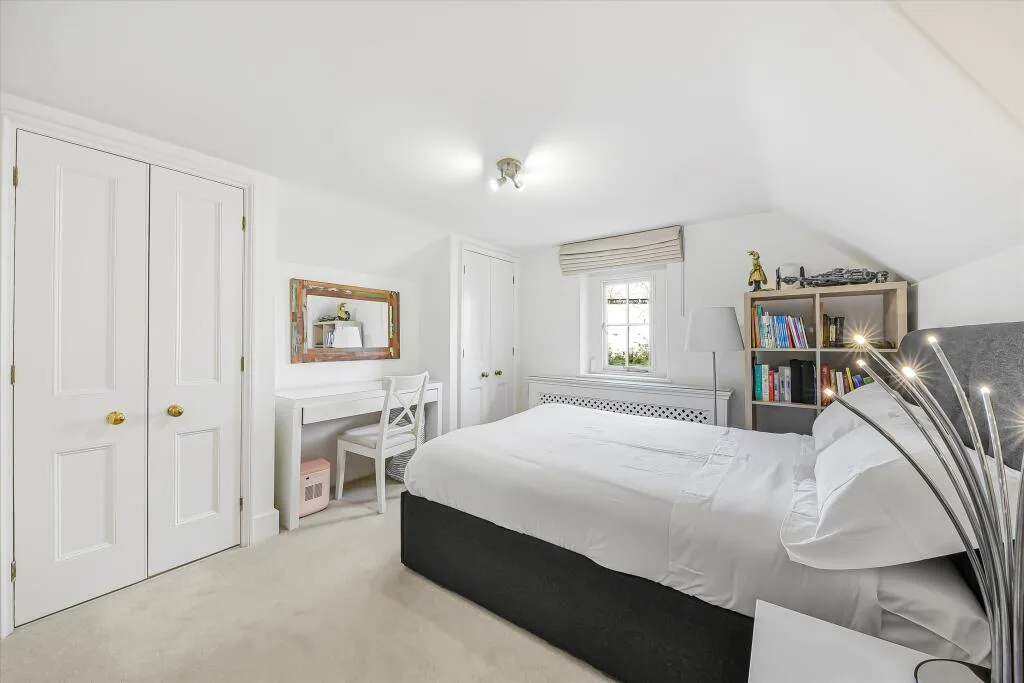 4 bedroom detached house for rent