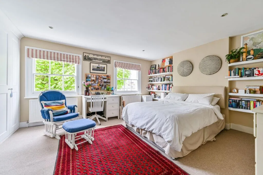 4 bedroom terraced house for rent
