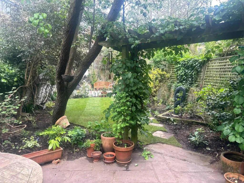 4 bedroom terraced house for rent