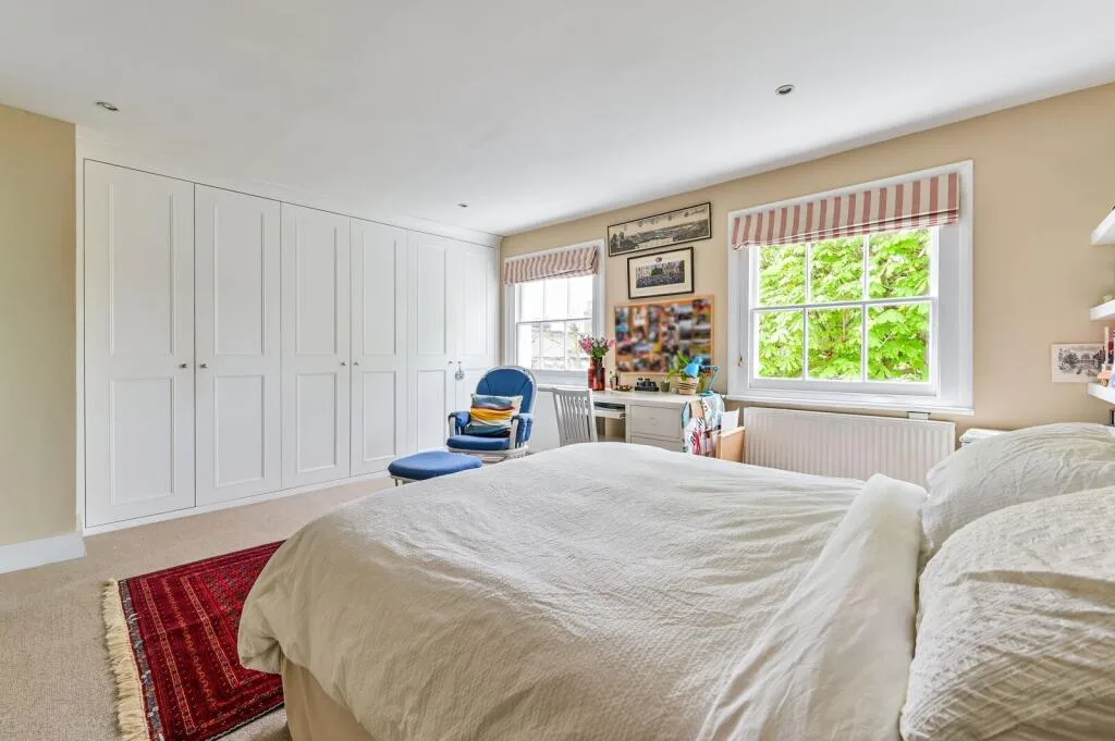 4 bedroom terraced house for rent
