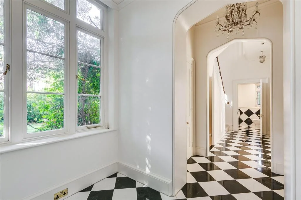 4 bedroom detached house for rent