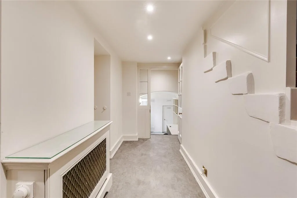4 bedroom detached house for rent