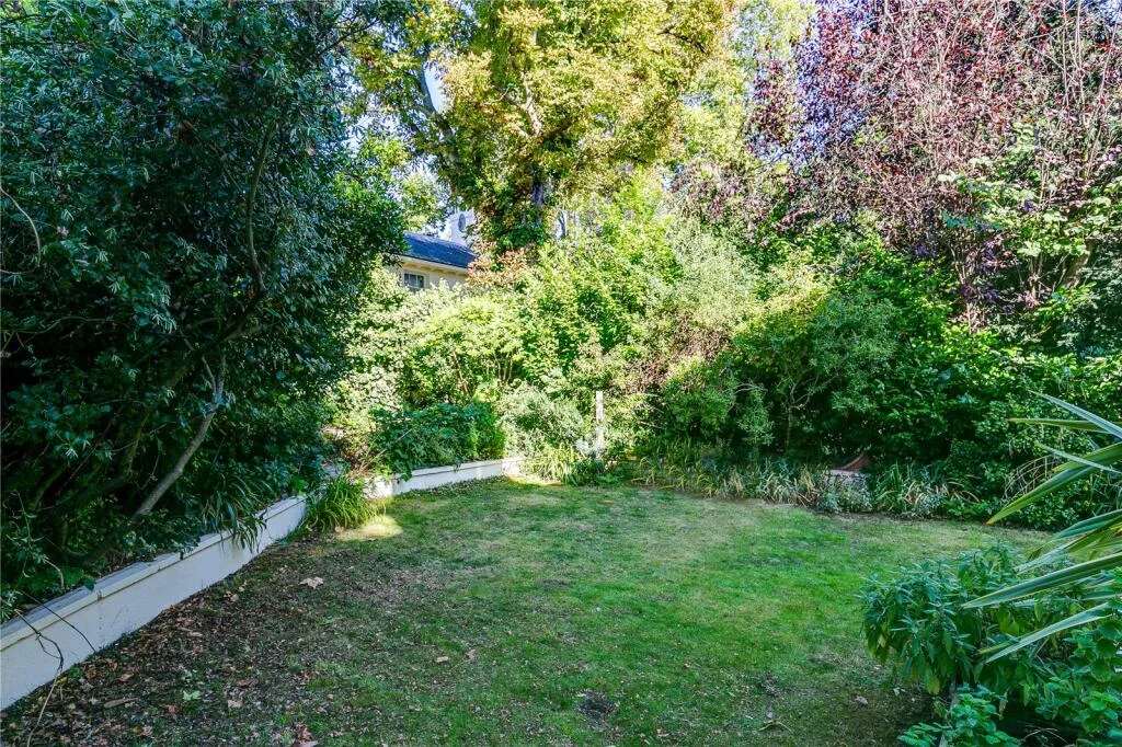 4 bedroom detached house for rent
