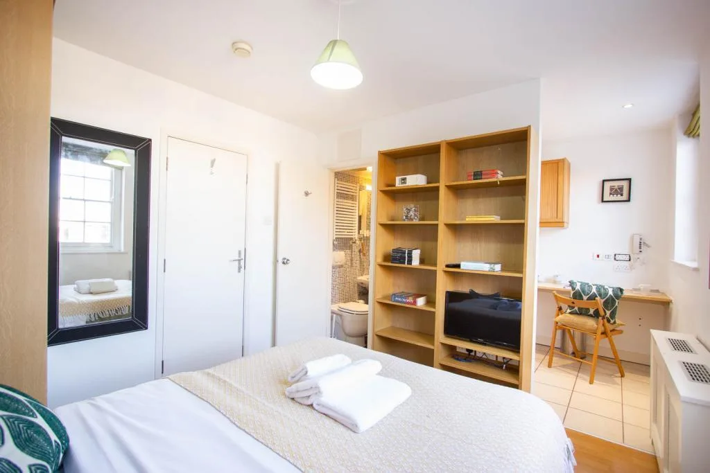 Studio flat for rent