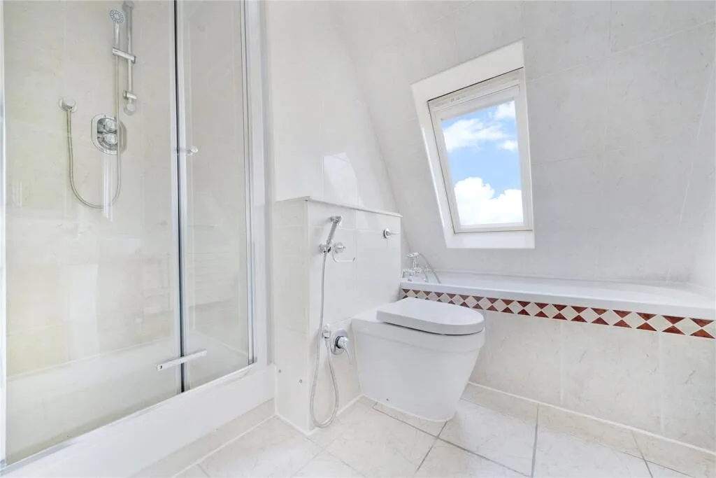 4 bedroom penthouse for rent