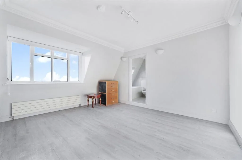 4 bedroom penthouse for rent