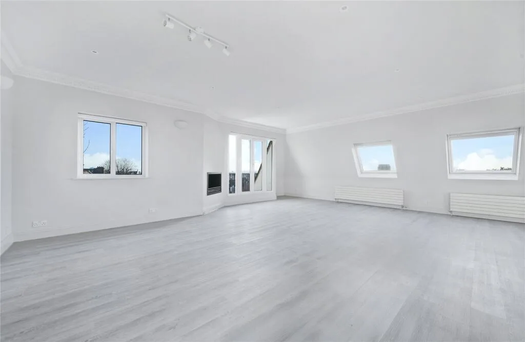 4 bedroom penthouse for rent