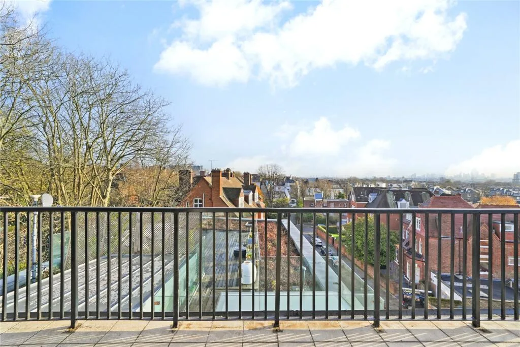 4 bedroom penthouse for rent