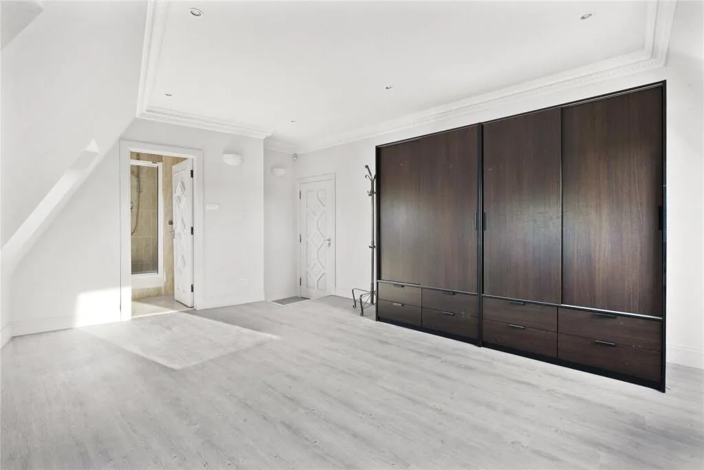 4 bedroom penthouse for rent