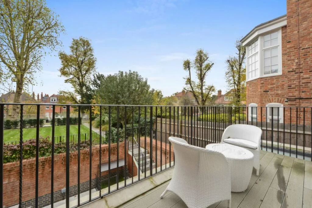 2 bedroom apartment for rent