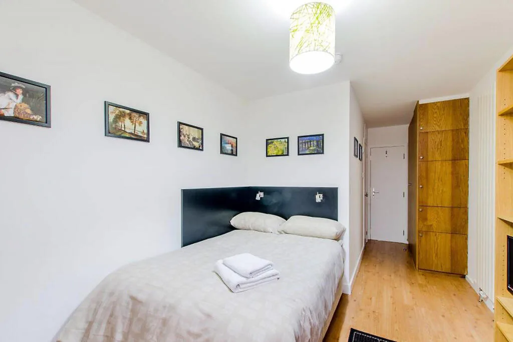 Studio flat for rent