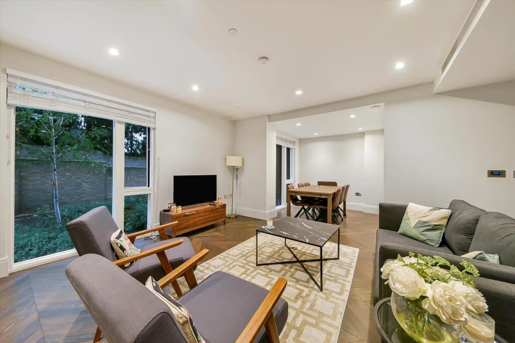 2 bedroom flat for rent