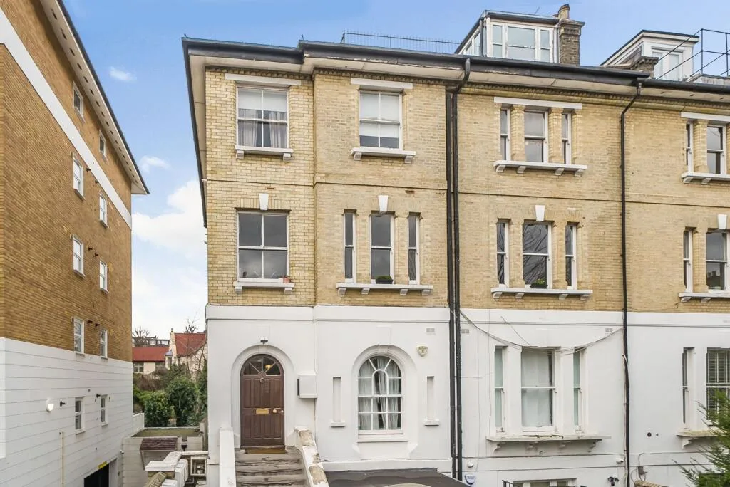 3 bedroom flat for rent