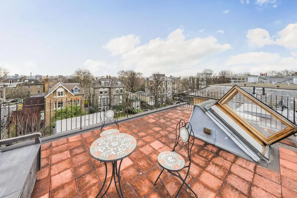 3 bedroom flat for rent