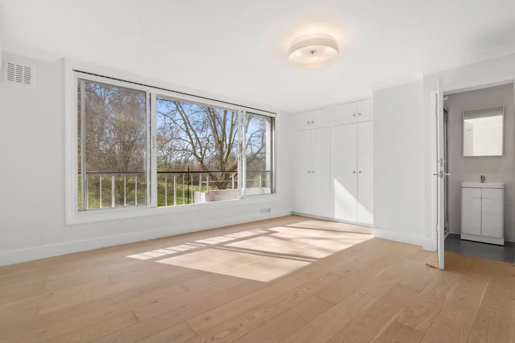 5 bedroom terraced house for rent