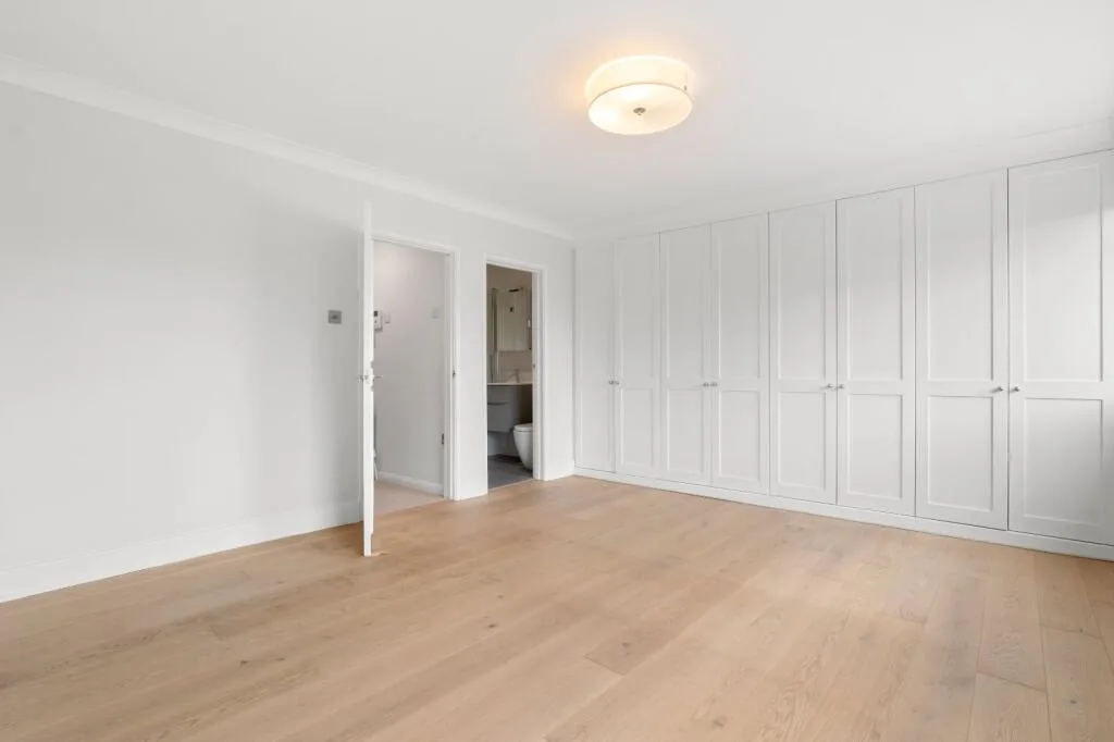 5 bedroom terraced house for rent