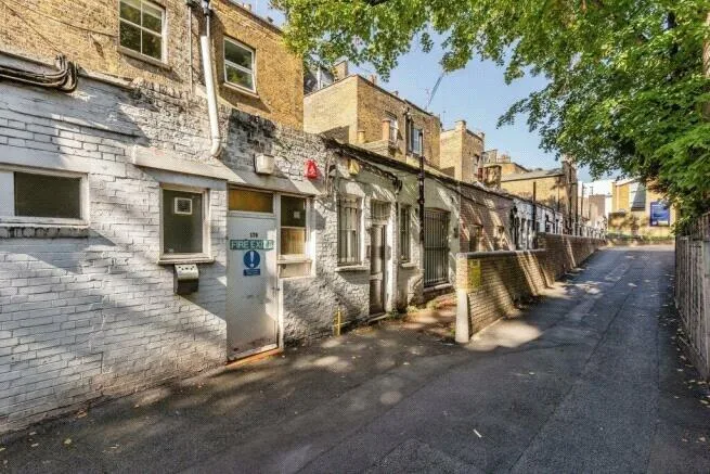 1 bedroom house share for rent