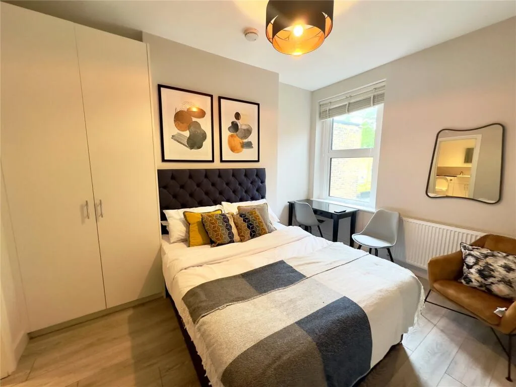 1 bedroom house share for rent