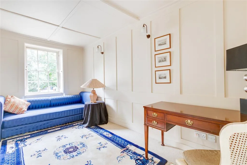 2 bedroom semi-detached house for rent