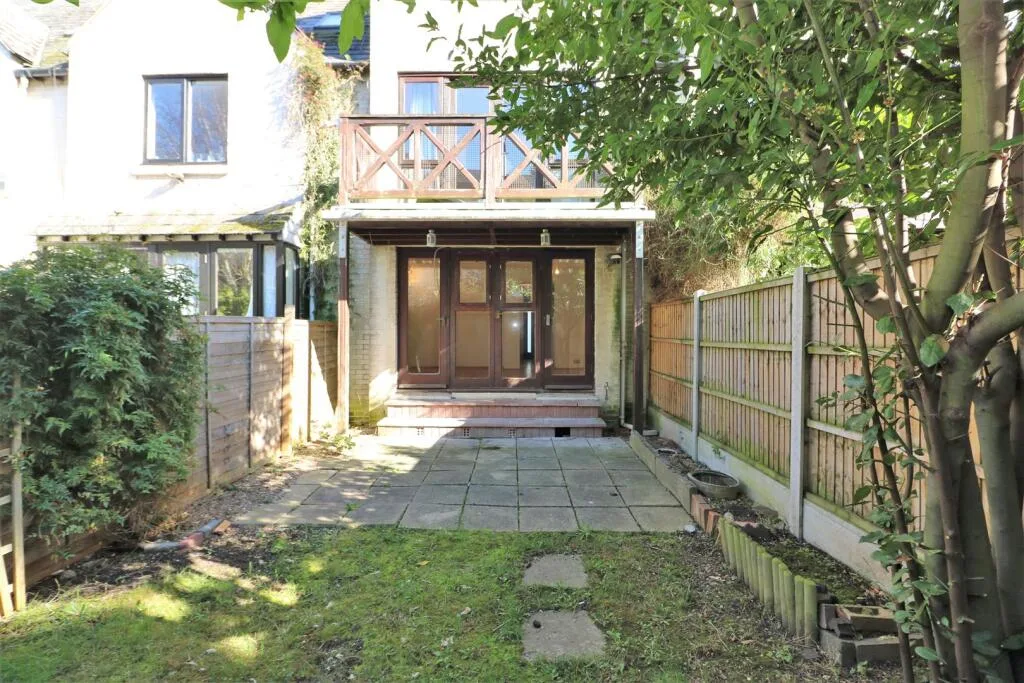4 bedroom terraced house for rent