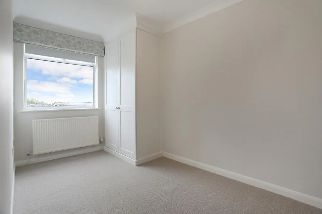 5 bedroom terraced house for rent