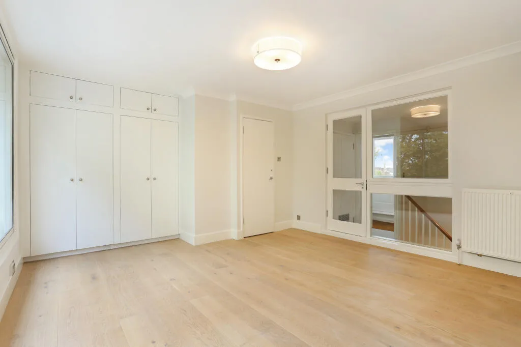 5 bedroom terraced house for rent