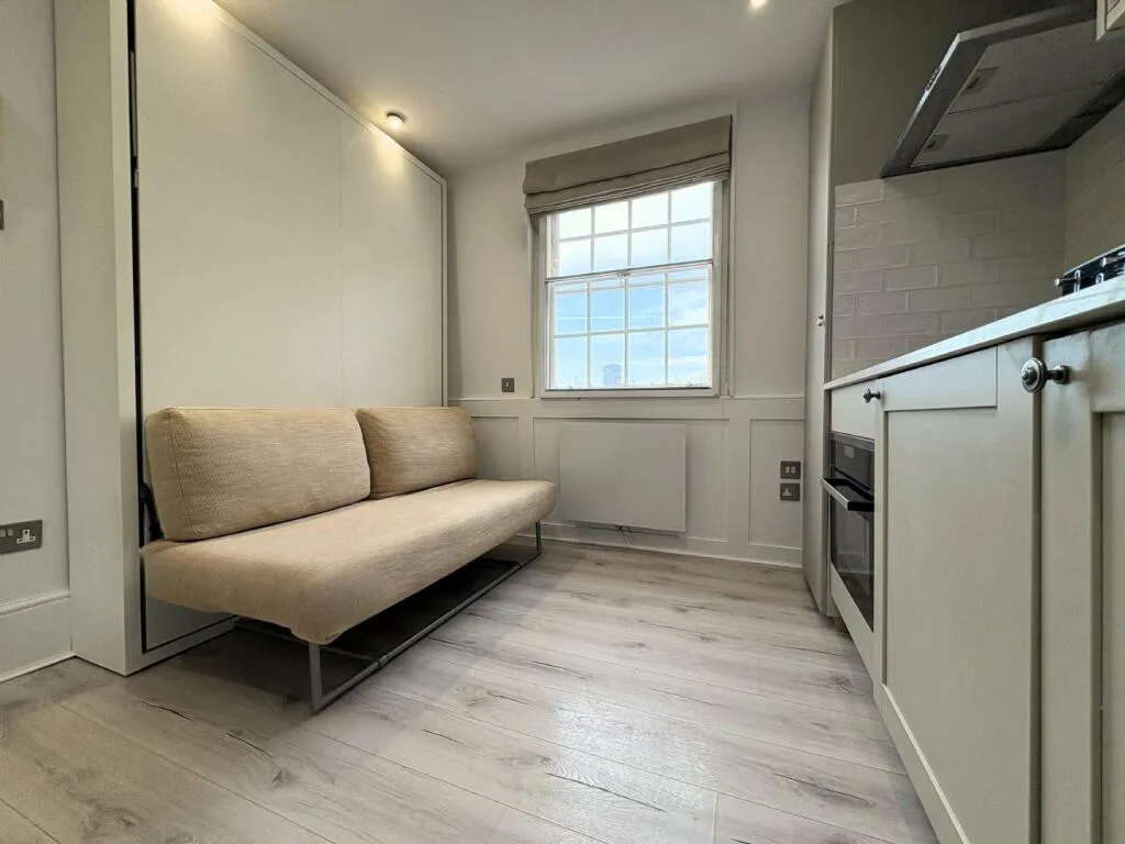 Studio flat for rent