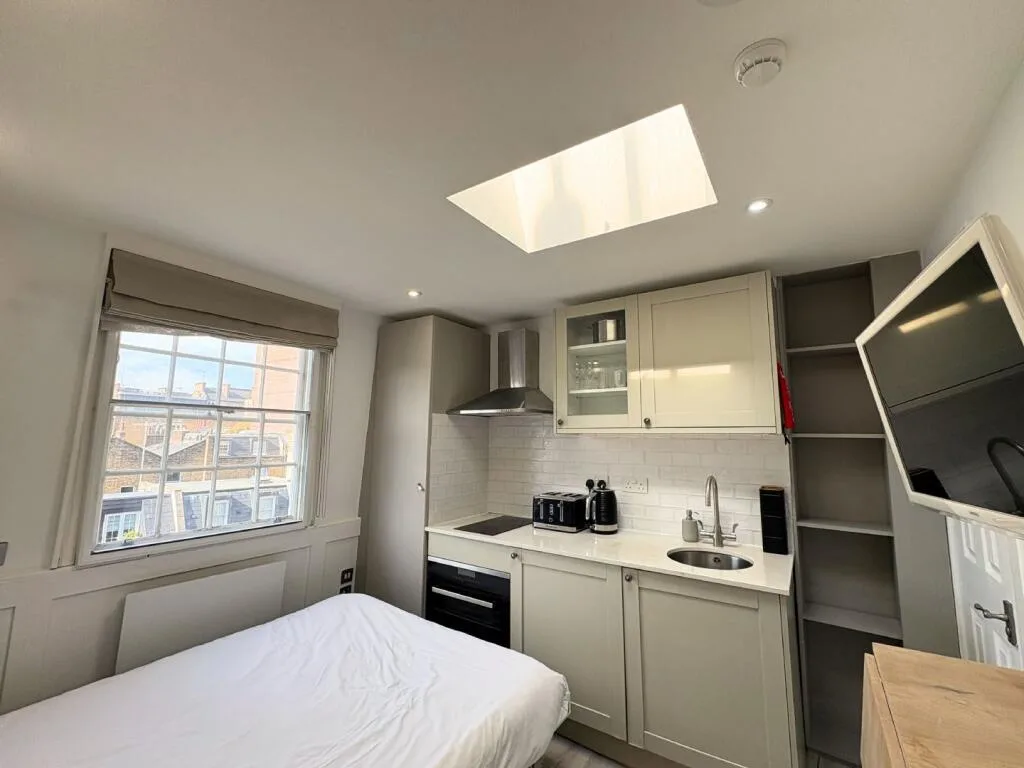 Studio flat for rent