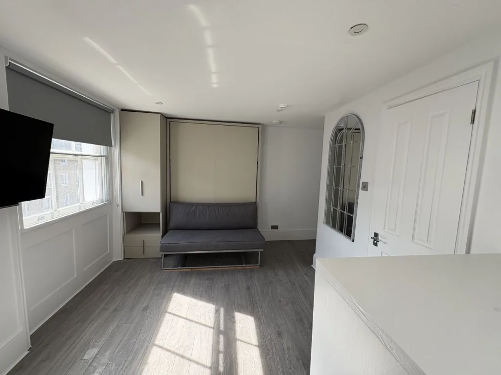Studio flat for rent