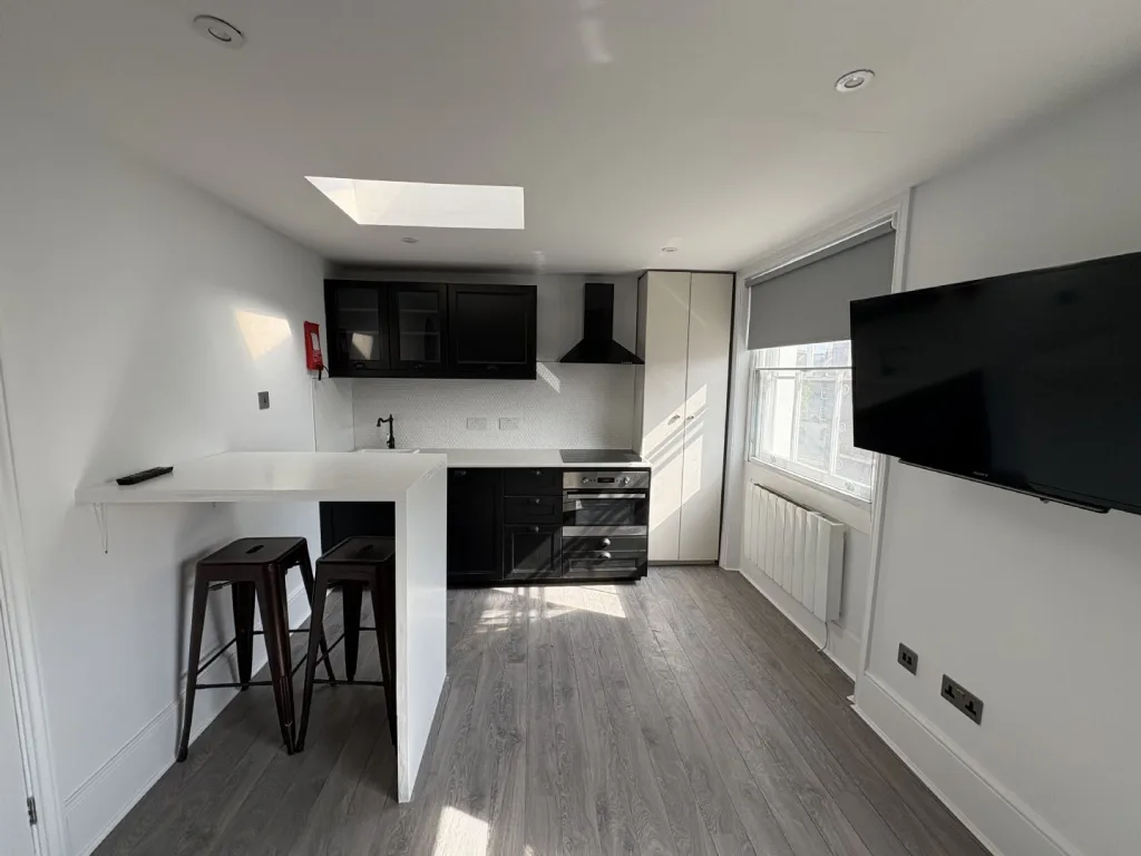 Studio flat for rent