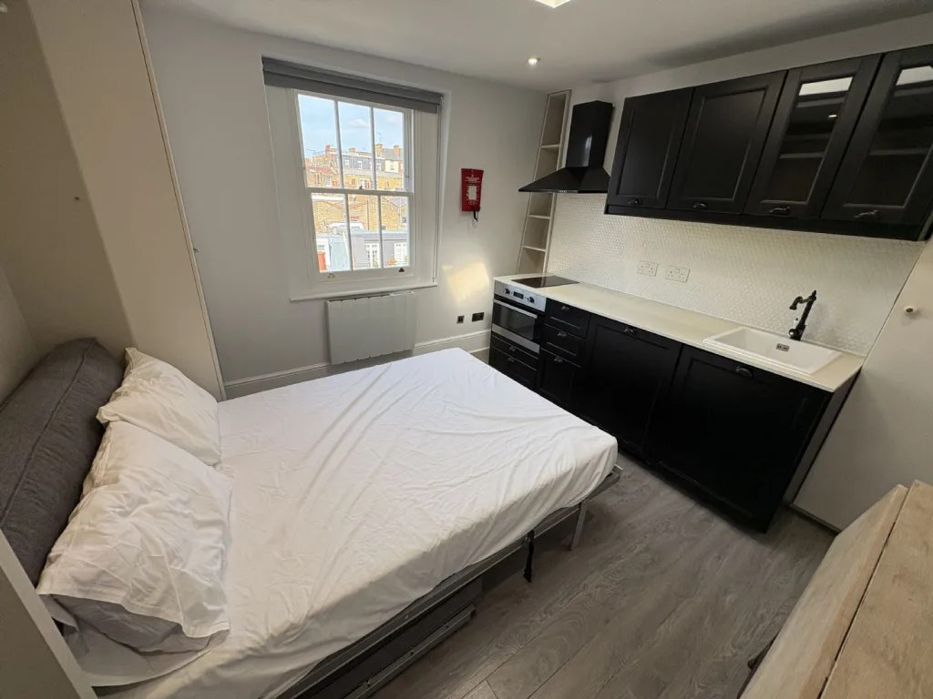 Studio flat for rent