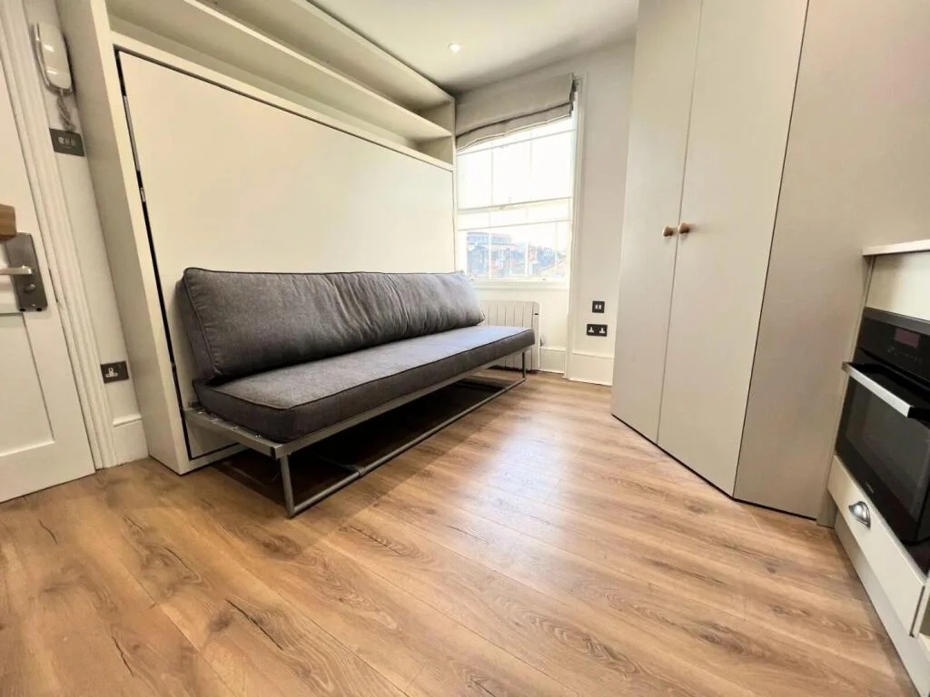 Studio flat for rent