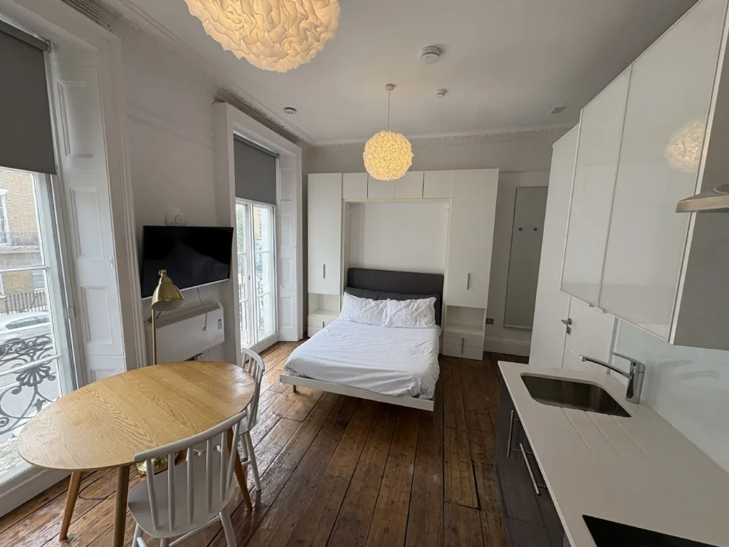 Studio flat for rent