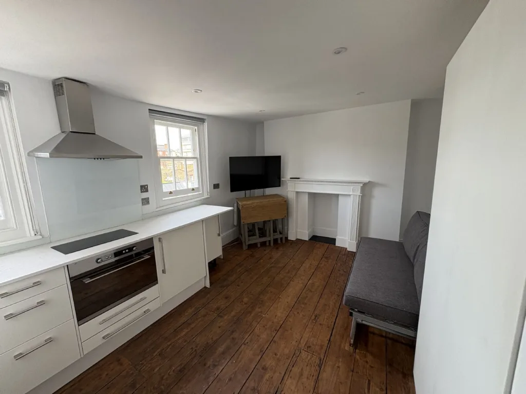 Studio flat for rent