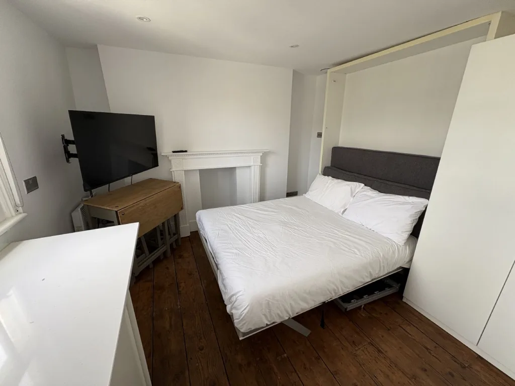 Studio flat for rent