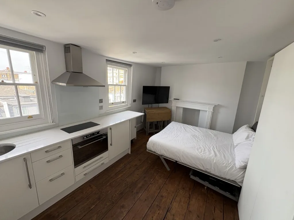 Studio flat for rent