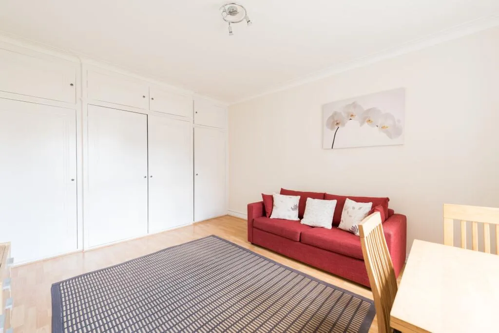 Studio apartment for rent