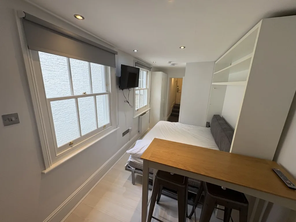 Studio flat for rent