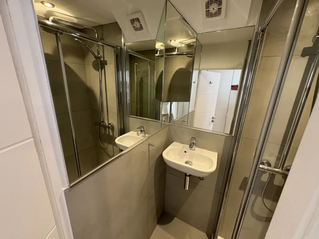 Studio flat for rent
