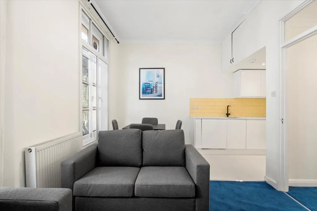 2 bedroom flat for rent