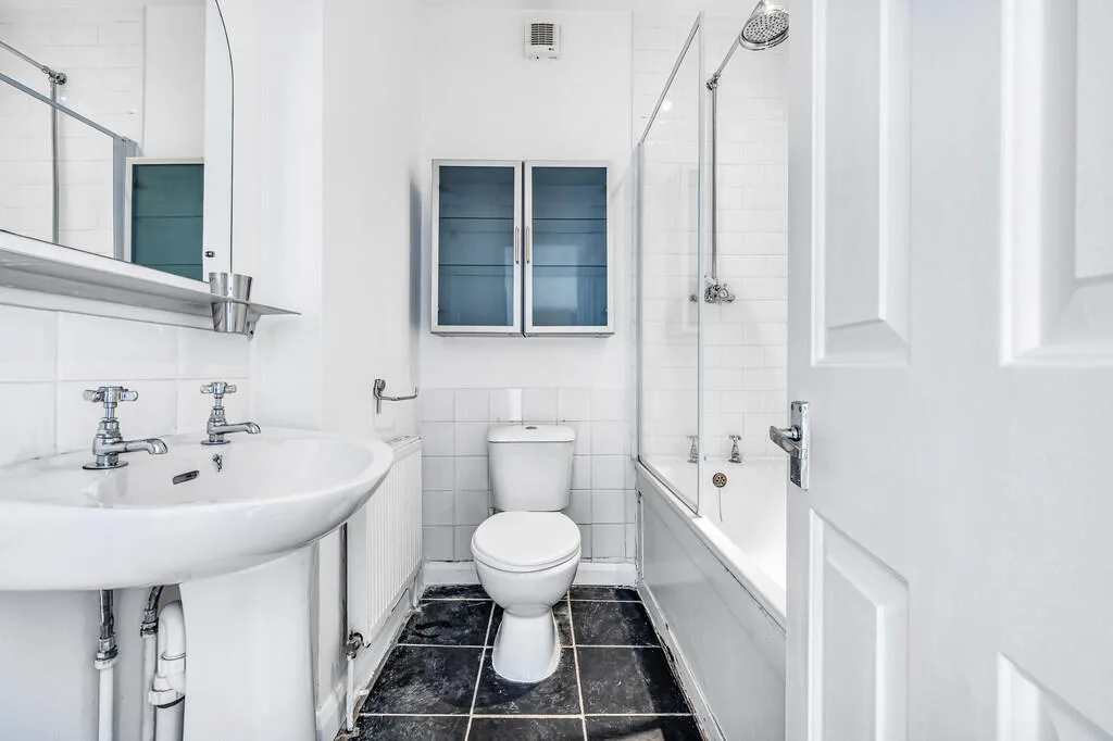1 bedroom ground floor flat for rent