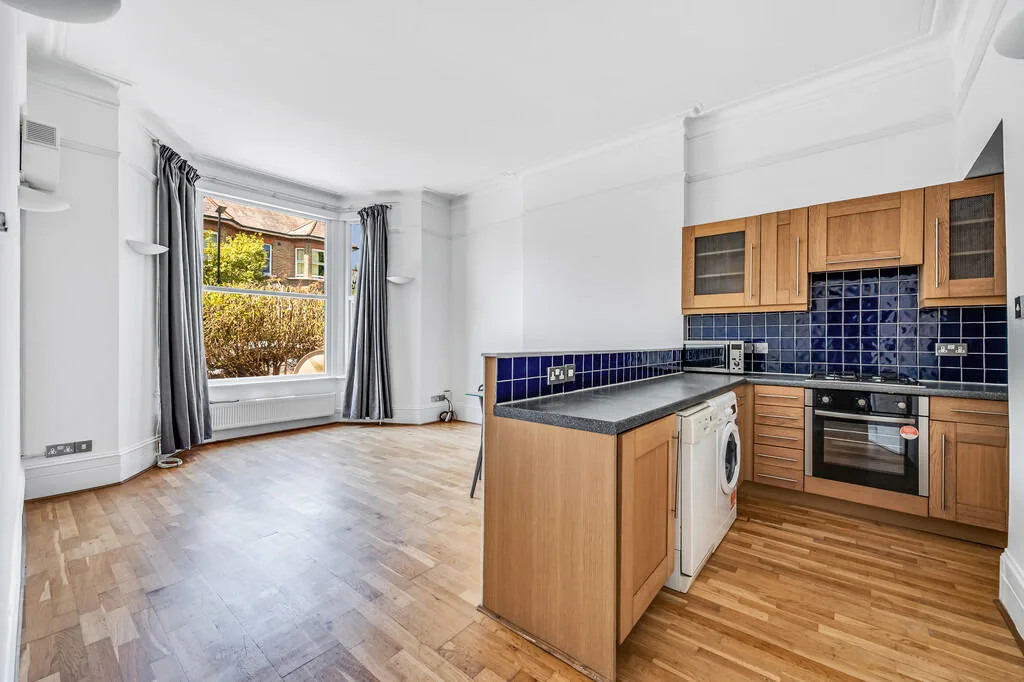 1 bedroom ground floor flat for rent
