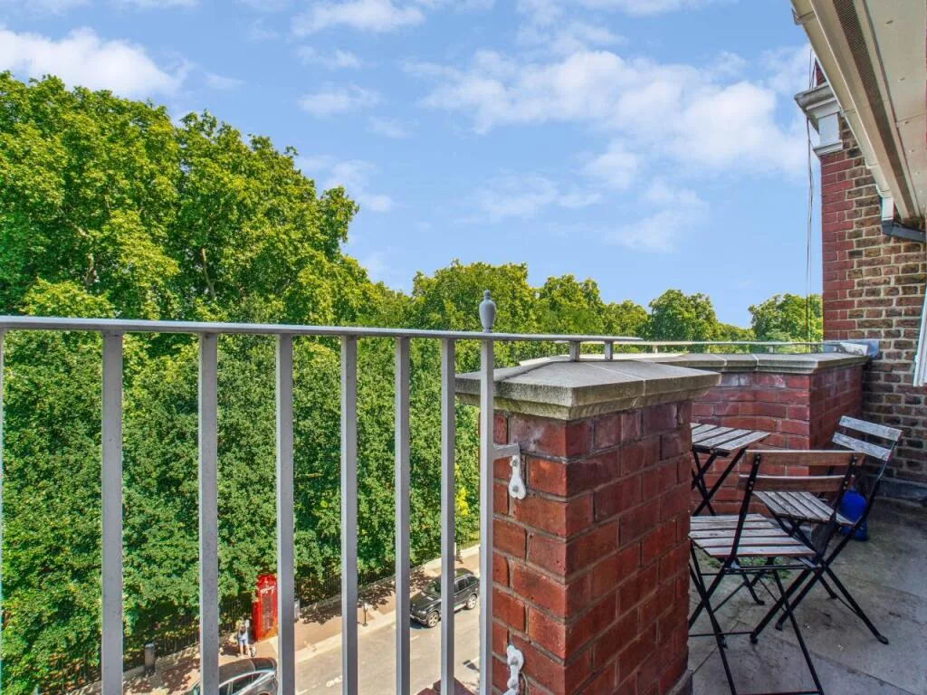 3 bedroom flat for rent