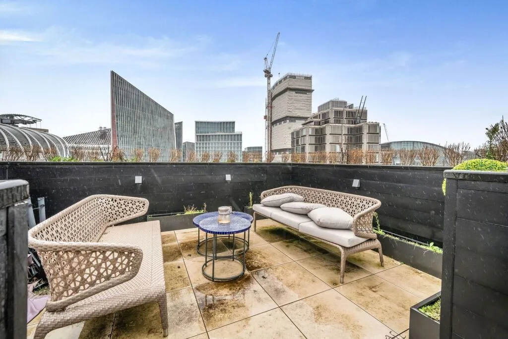 2 bedroom flat for rent