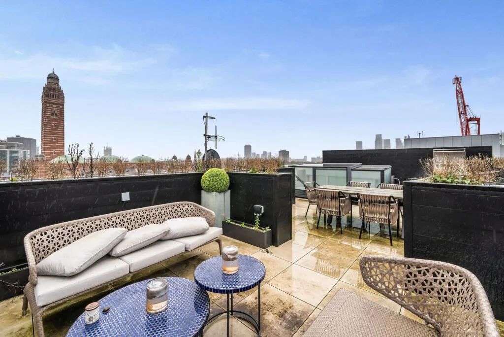 2 bedroom flat for rent