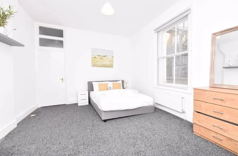3 bedroom flat for rent