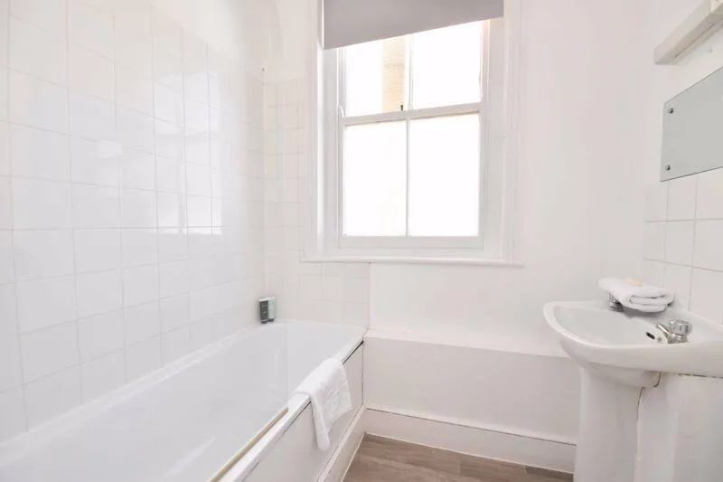 3 bedroom flat for rent