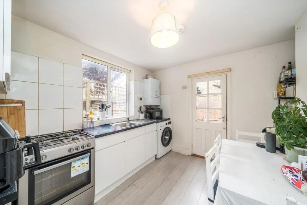 4 bedroom terraced house for rent